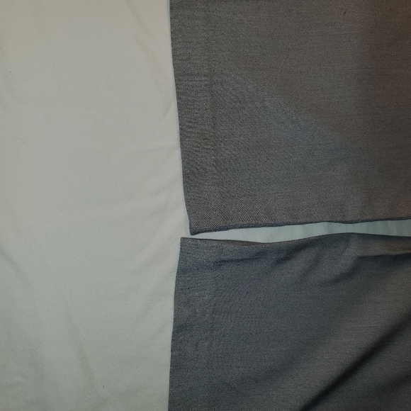 Van Heusen stretch slacks - Picture 5 of 5